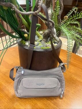 Baggallini Taupe Crossbody Shoulder Bag